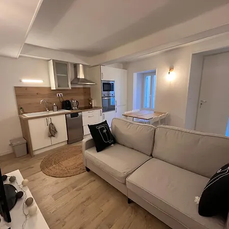 Maison 1807 Holiday home *