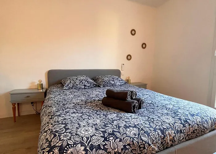 別荘 Maison 1807 Saint-Chaptes